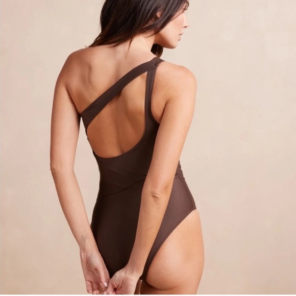 Summersalt Sidestroke Swimsuit in Mocha Size 22 - Picture 2 of 8